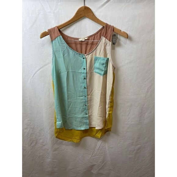 button down shirt - Picture 1 of 6